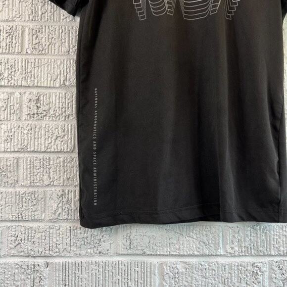 Old Navy Active NASA Men's Small Graphic Short Sleeve T-Shirt Tee - Picture 4 of 6